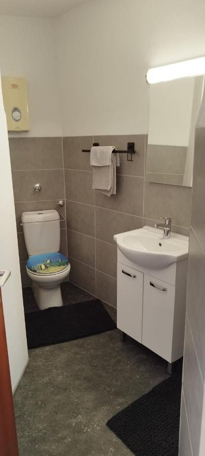 Schoene Sonnige Wohnung Juchen Экстерьер фото